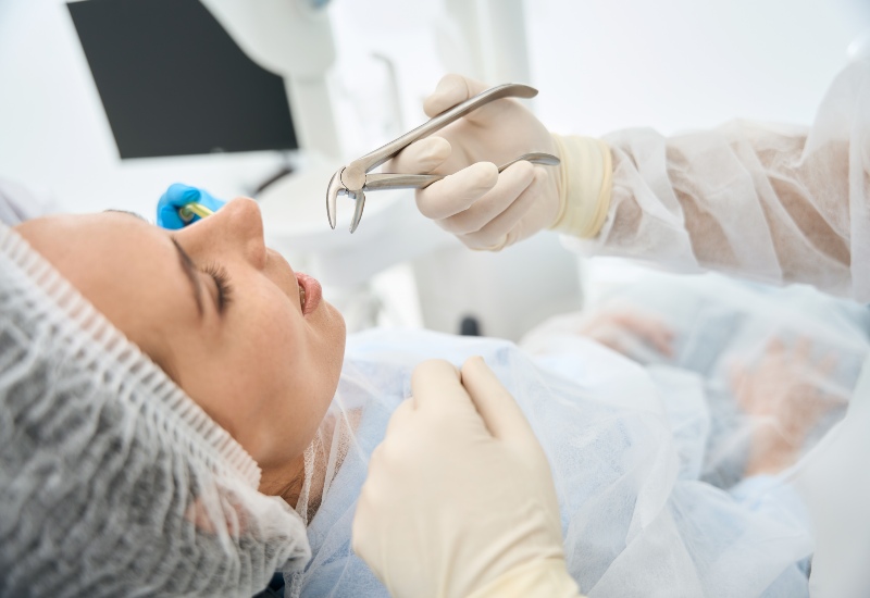 Dental extracting the wisdom teeth in Southfield, MI
